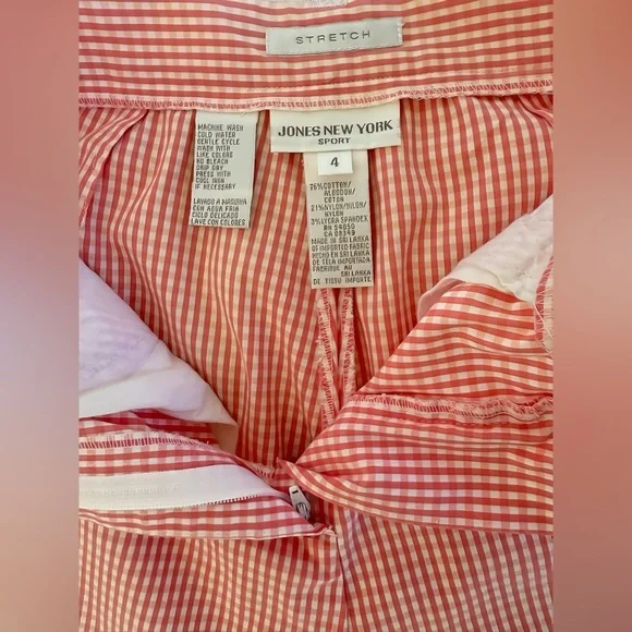 Jones New York Sport Stretch Capri Pants Size 4 Red White Gingham Check Cropped - Picture 3 of 9